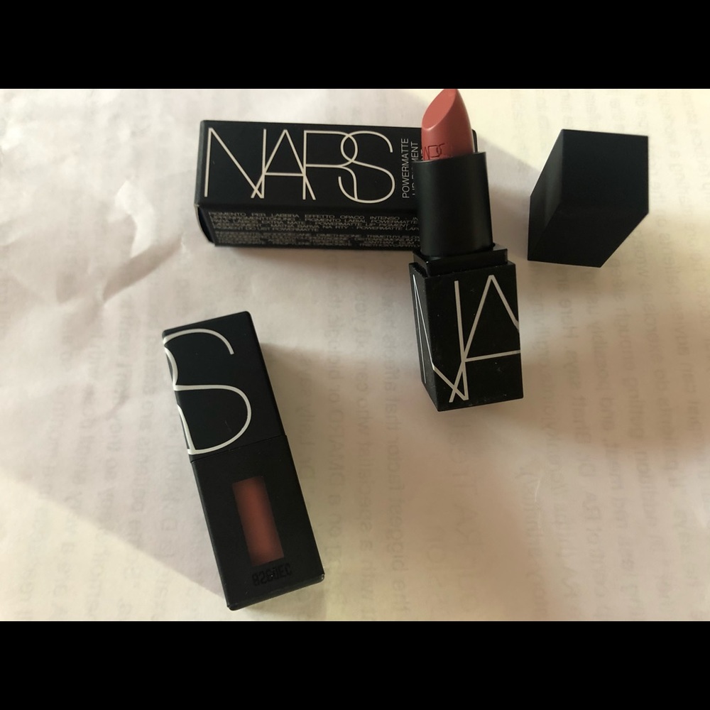 New NARS Lipstick Duo in American Woman, Toledo